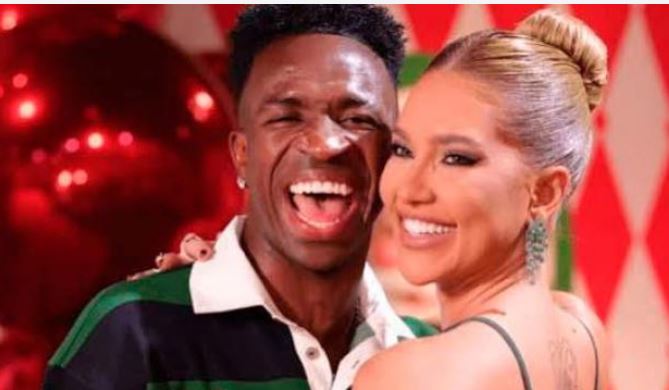 Término de Virginia e Vini Jr. é assunto no exterior
