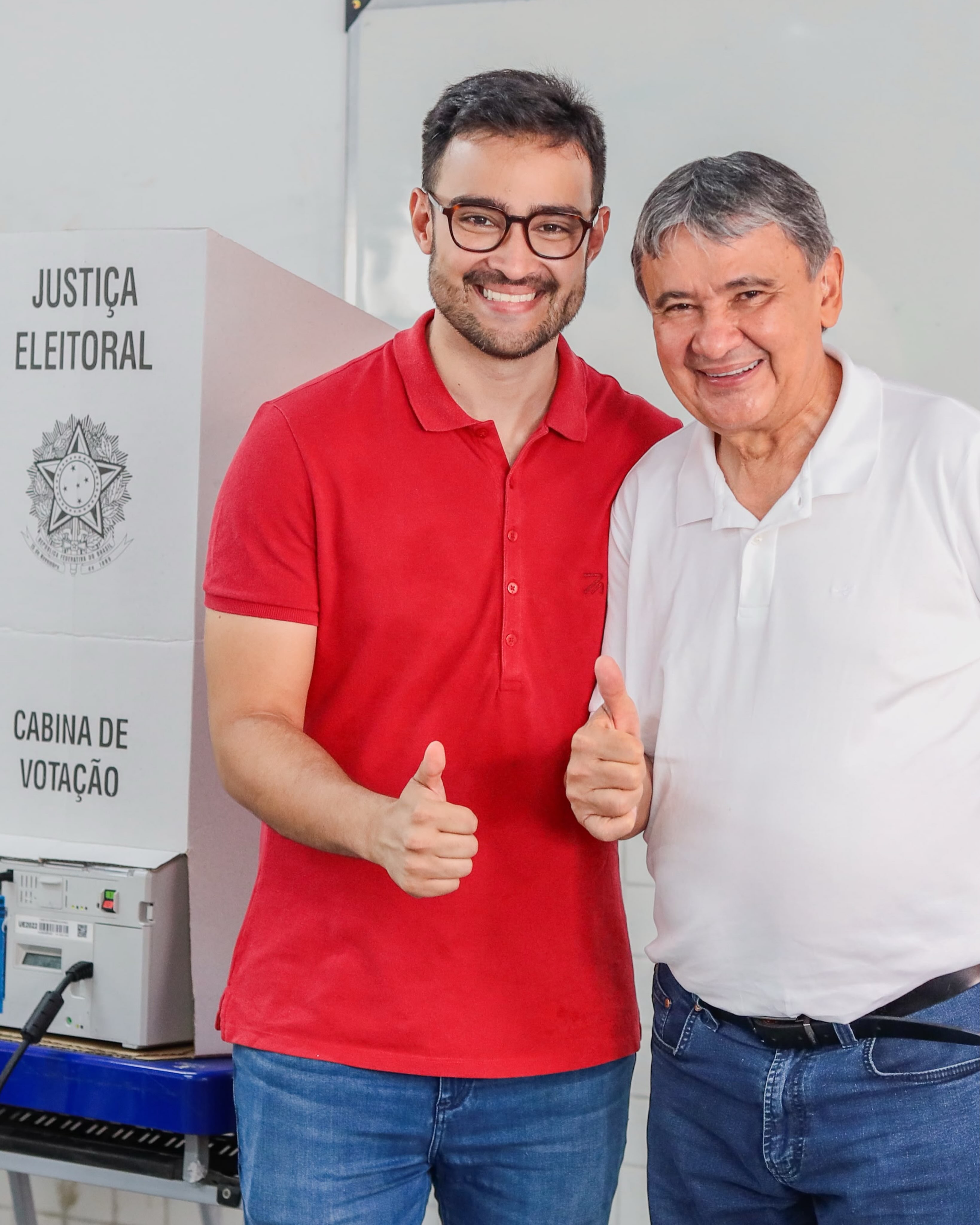 Vinícius Dias vota em Teresina e destaca sentimento de dever cumprido e otimismo