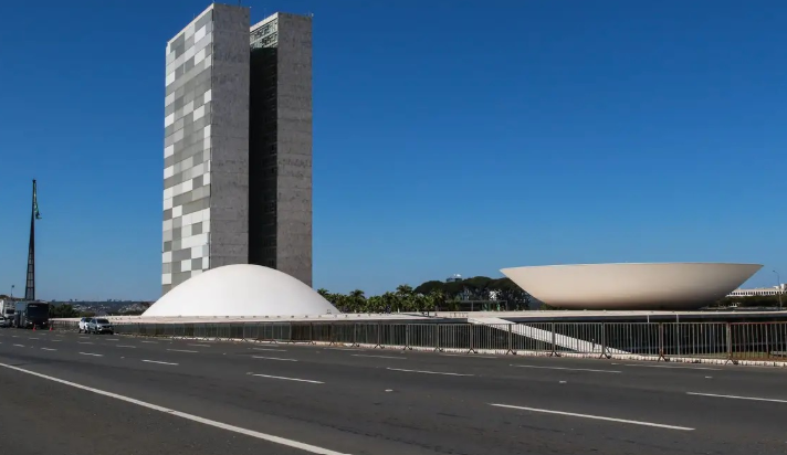 Equipe econômica vê fim da 6x1 como madura no Congresso