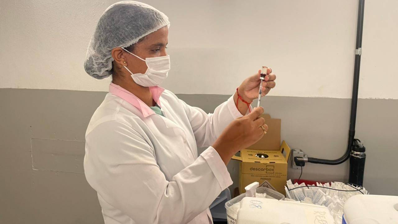 FMS inicia vacinação contra influenza com ações na zona urbana e rural