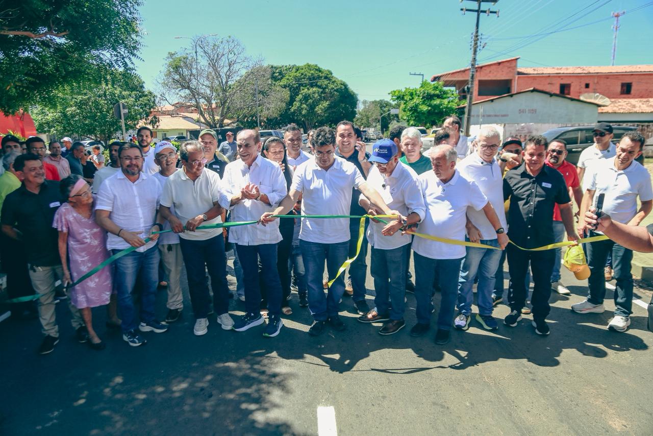 Em Marcos Parente, Rafael Fonteles inaugura pavimentação e autoriza novas obras para ampliar mobilidade e prática esportiva