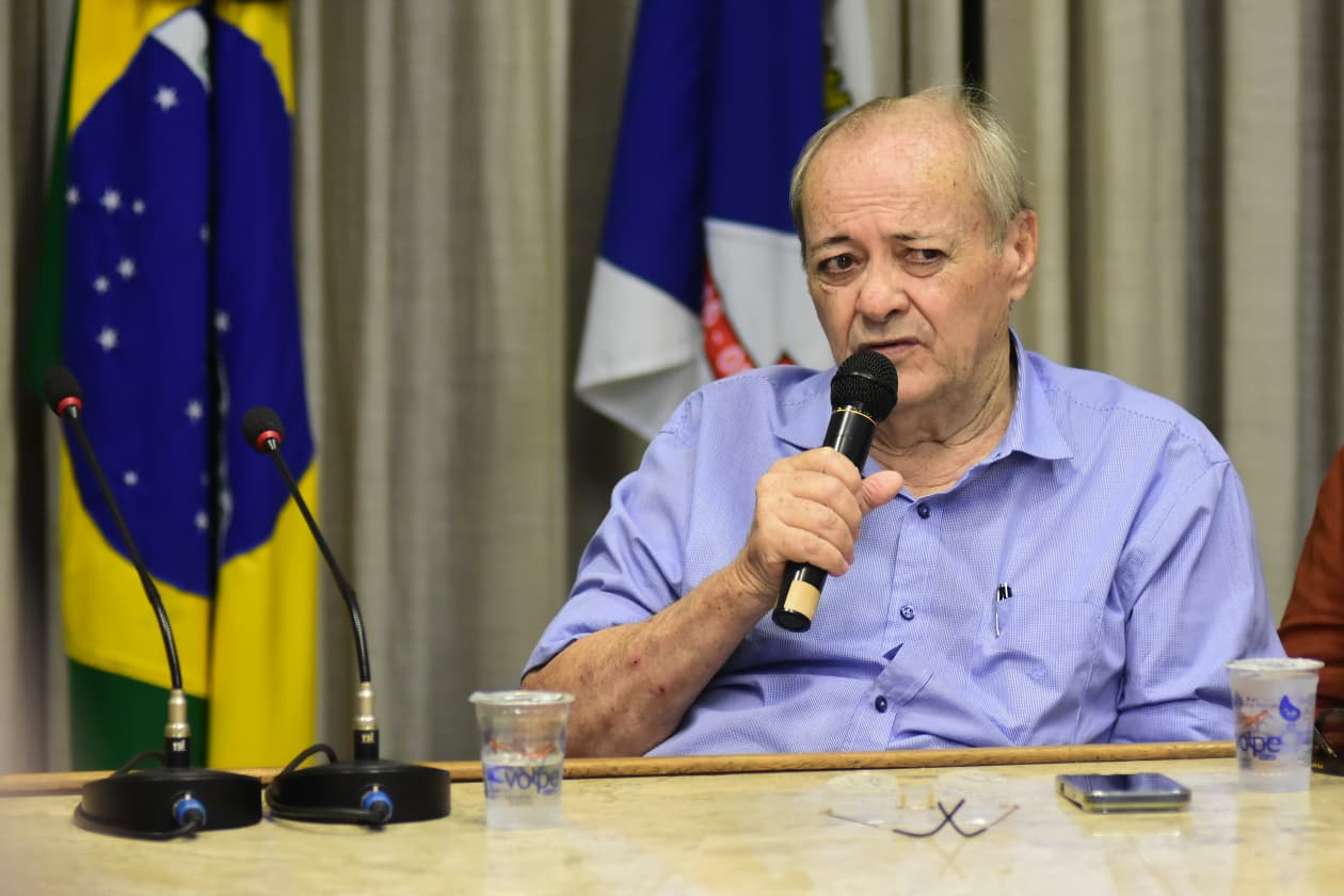 Silvio Mendes reajusta subsídio do transporte público e anuncia fiscalização em Teresina