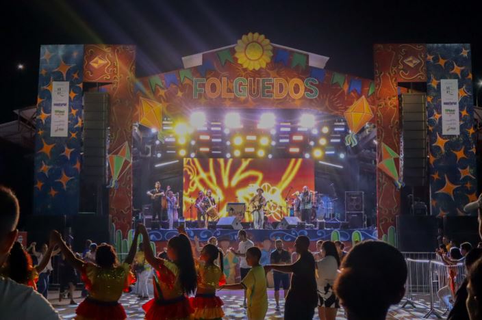 Abertura do Encontro de Folguedos celebra tradições populares na Potycabana