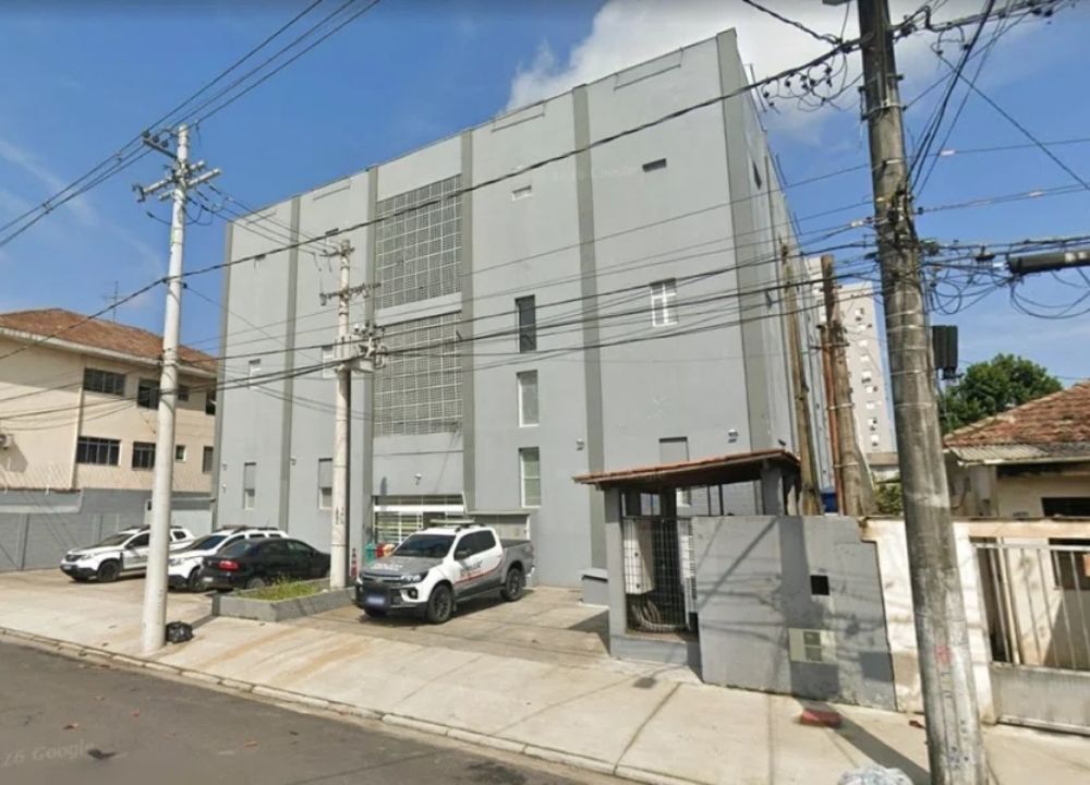 Atendente do IML é preso por fazer Pix com celular de homem morto