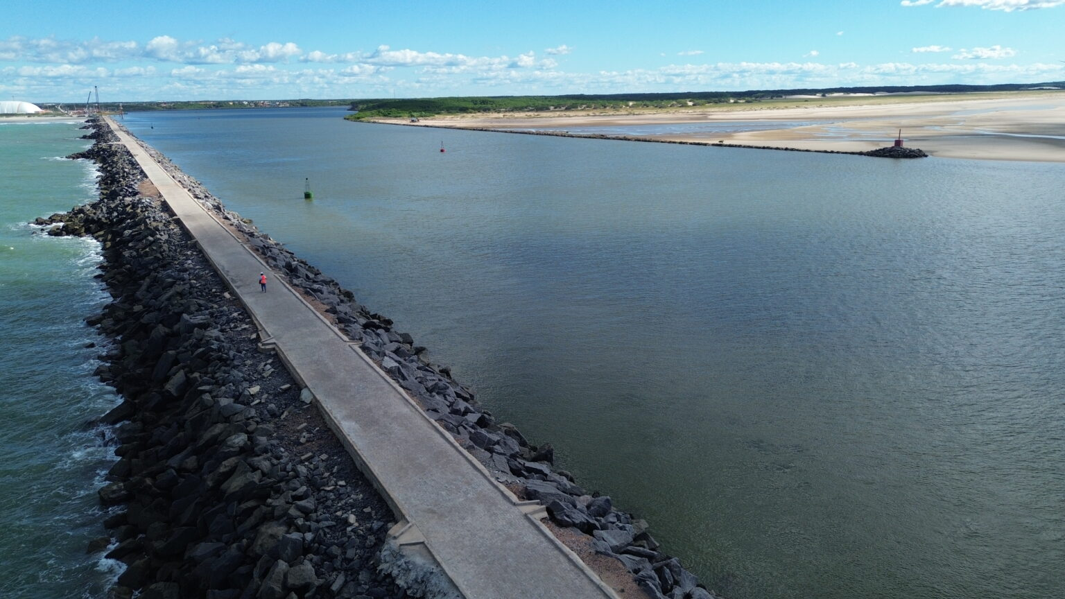 Canal de navegação do Porto Piauí