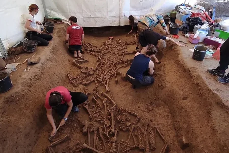 corpos decapitados há 7 mil anos