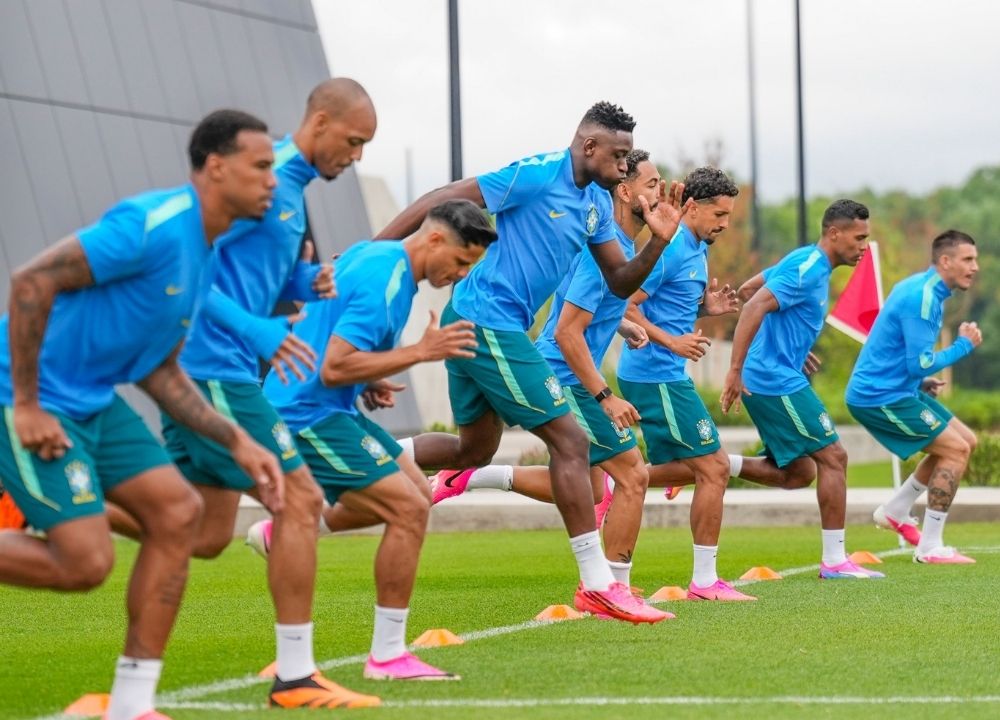 Em horário adaptado, Brasil faz primeiro treino para encarar Japão