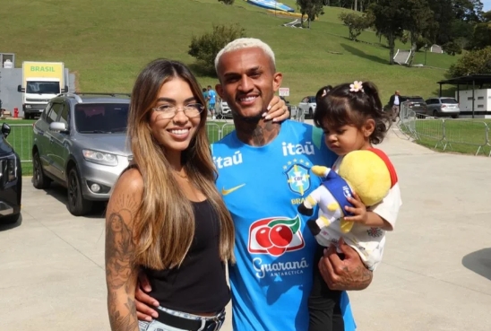 esposa do jogador Wesley