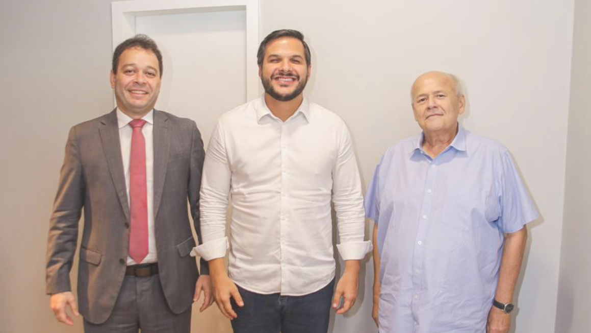 Ex-secretário de Silvio declara apoio a governador Rafael