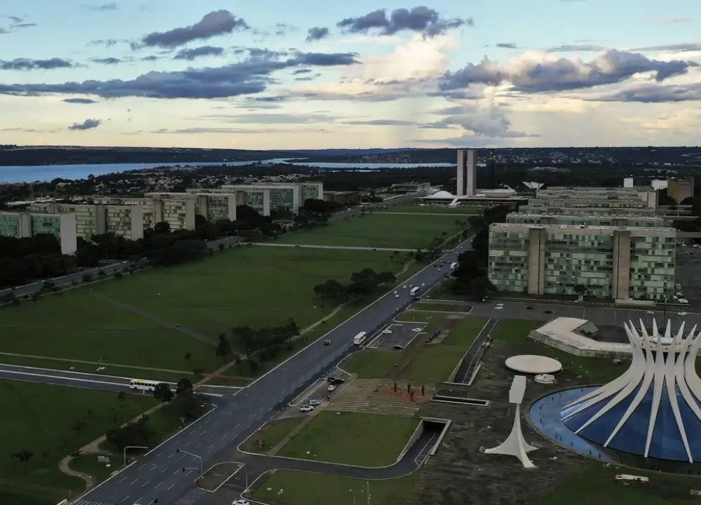 Governo define horário de expediente em jogos do Brasil na Copa