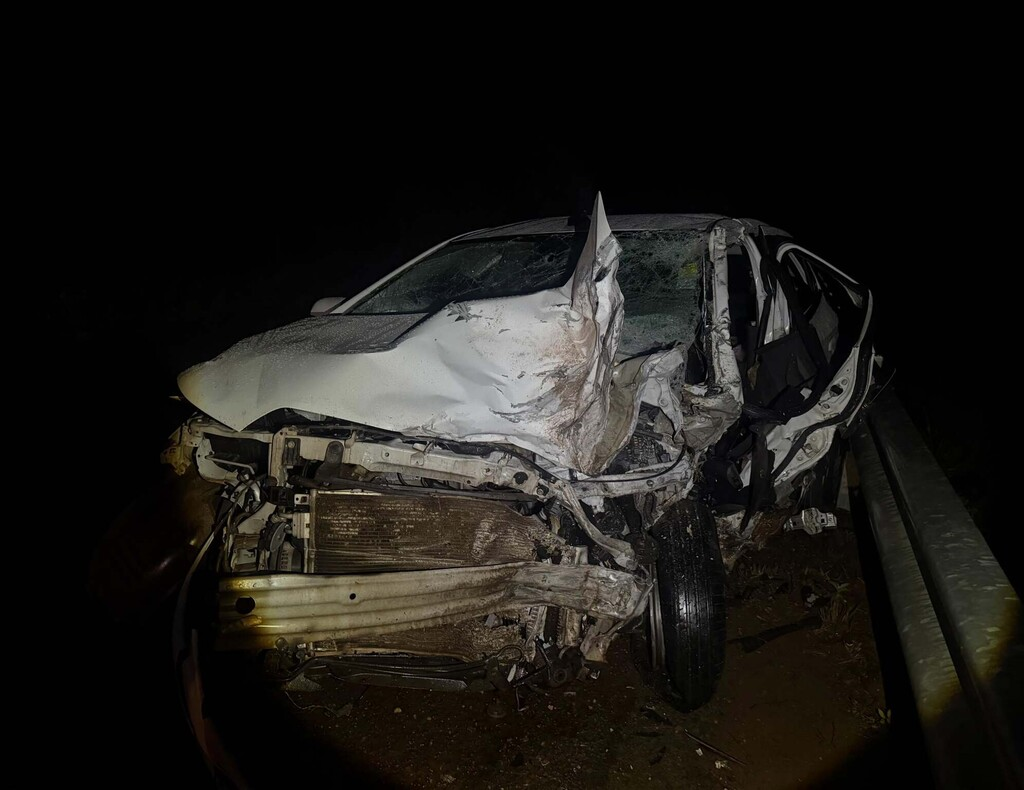 Homem morre preso às ferragens após batida entre carros em rodovia de Jardim... veja mais em https://www.campograndenews.com.br/cidades/interior/homem-morre-preso-as-ferragens-apos-batida-entre-carros-em-rodovia-de-jardim
