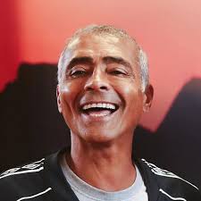 https://www.metropoles.com/celebridades/veja-video-da-invertida-de-romario-em-fernanda-gentil-que-viralizou
