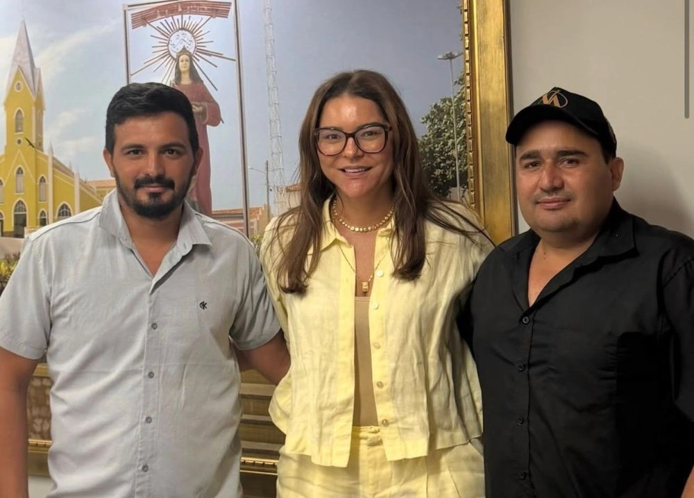 Janainna Marques amplia base política com adesão de vereadores de Assunção do PI