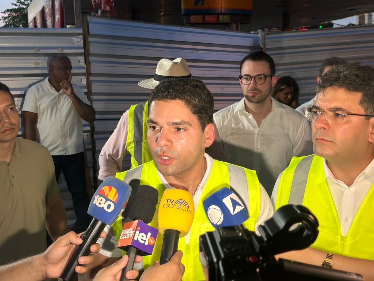 Leonardo Sobral  -  DER