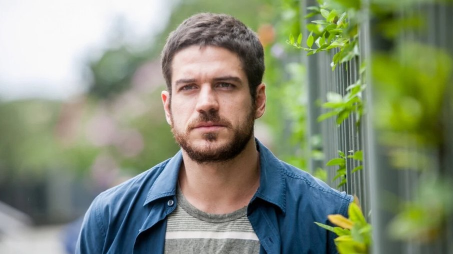 Marco Pigossi  volta à Globo após anos afastado das novelas