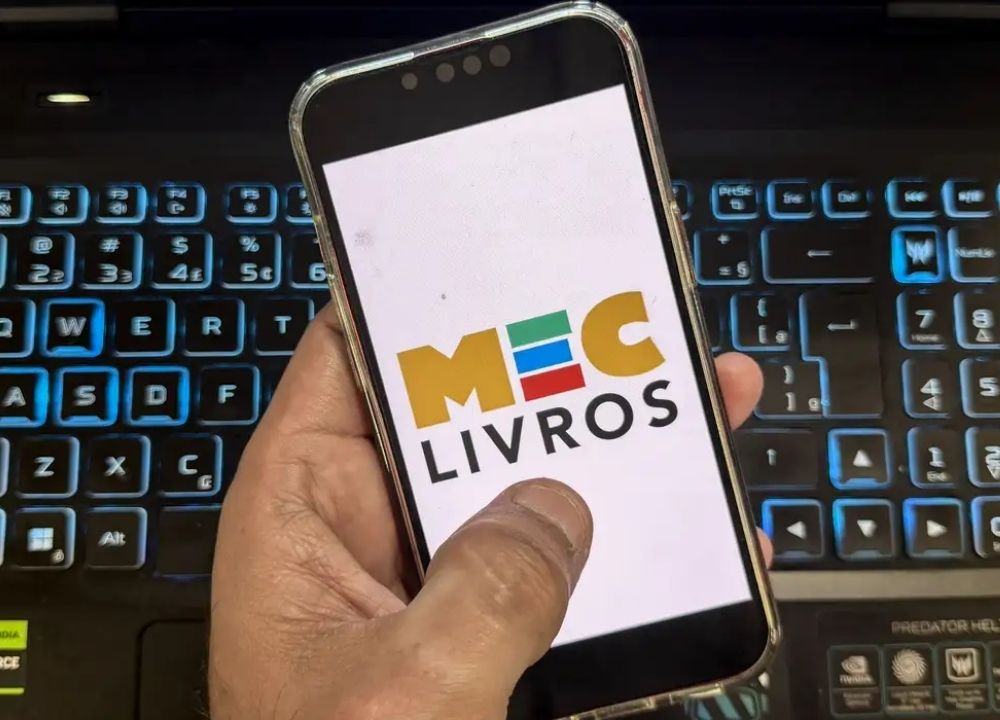 MEC Livros oferece mais 7,8 mil obras em inglês e espanhol