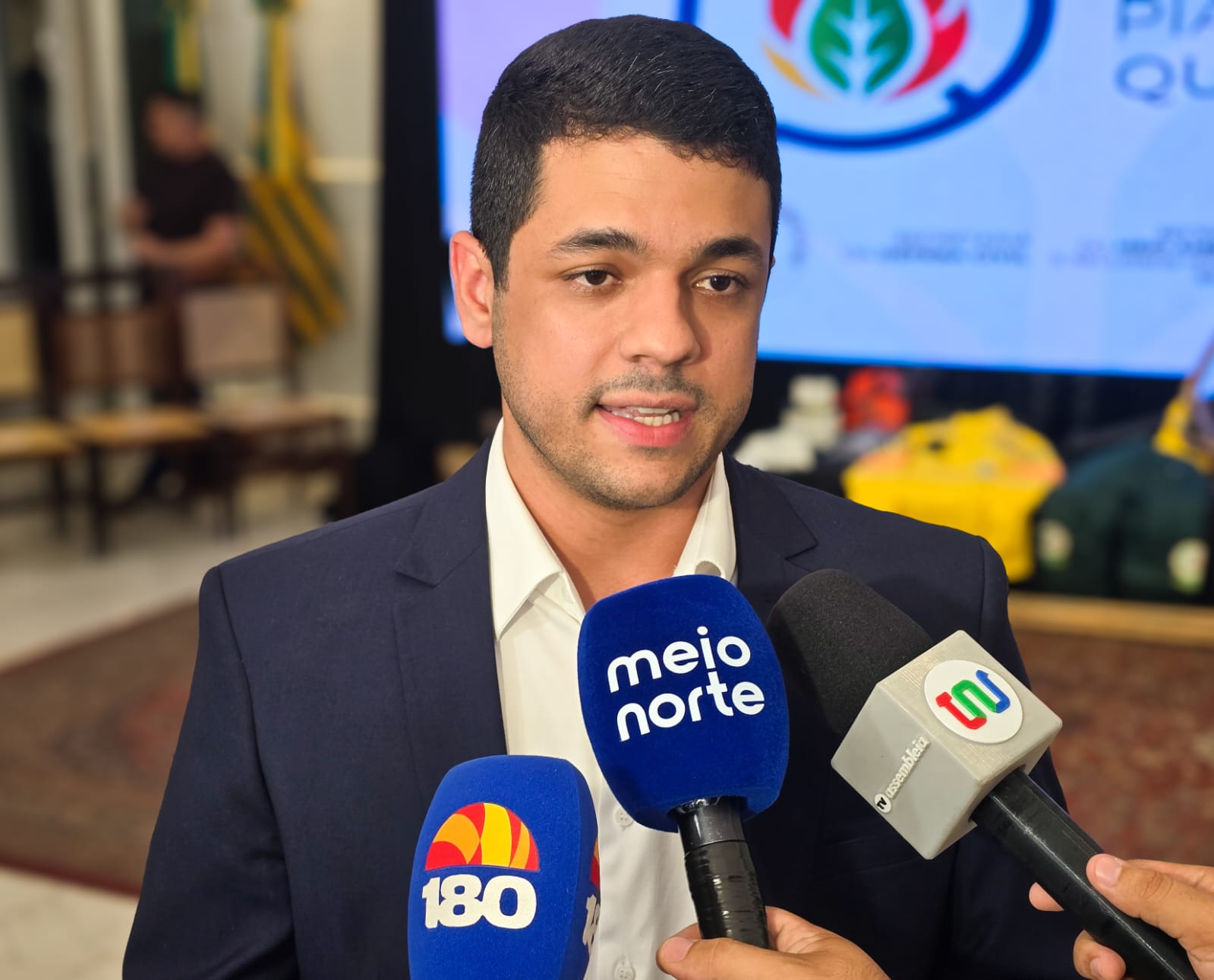 Secretario da Defesa Civil Eduardo Apolonio