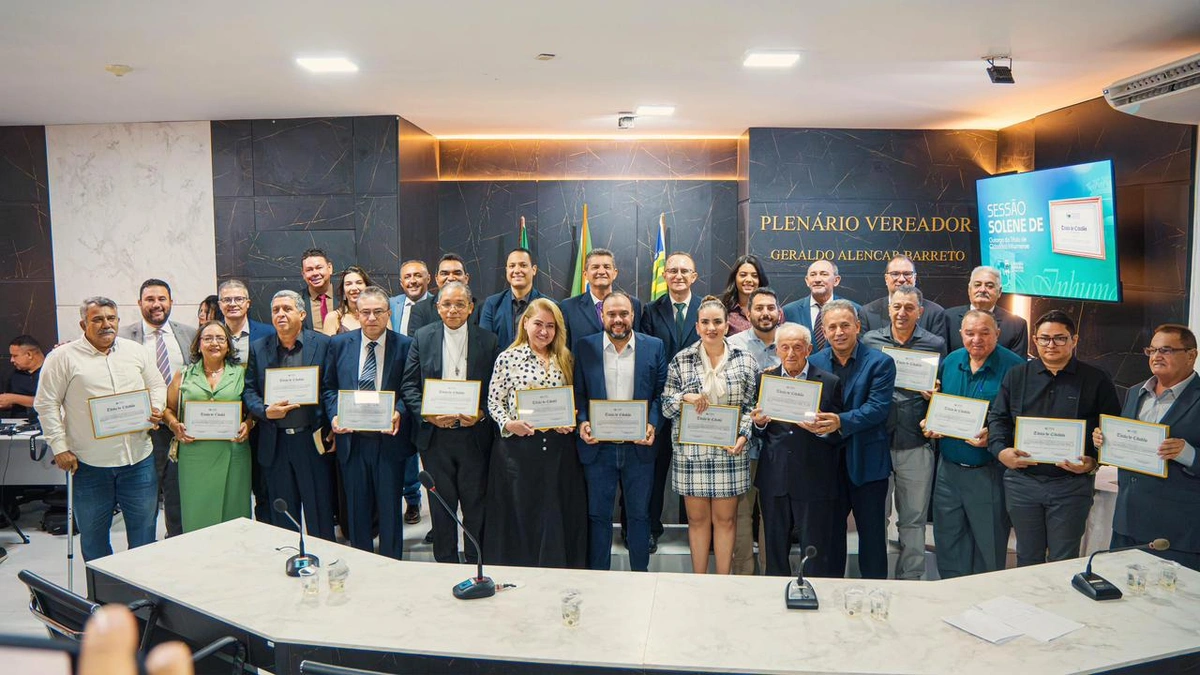 Simone Pereira recebe Título de Cidadã Inhumense aos serviços prestados à cidade