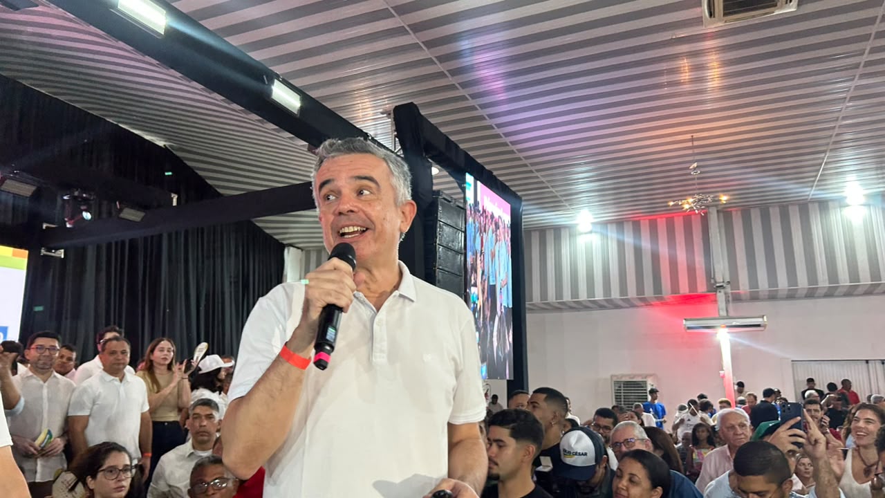 Washington Bonfim em discurso no lançamento da plataforma