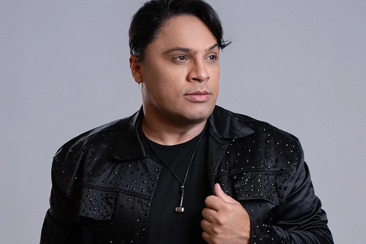 cantor Neto Araújo