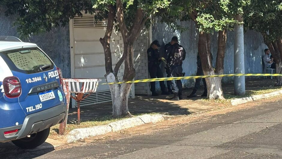 Casal é encontrado morto em casa nBandeirantes