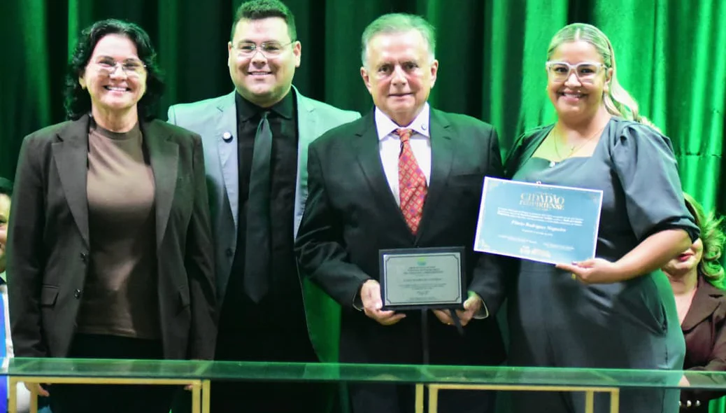 Deputado federal Flávio Nogueira é homenageado com o título de cidadão piripiriense