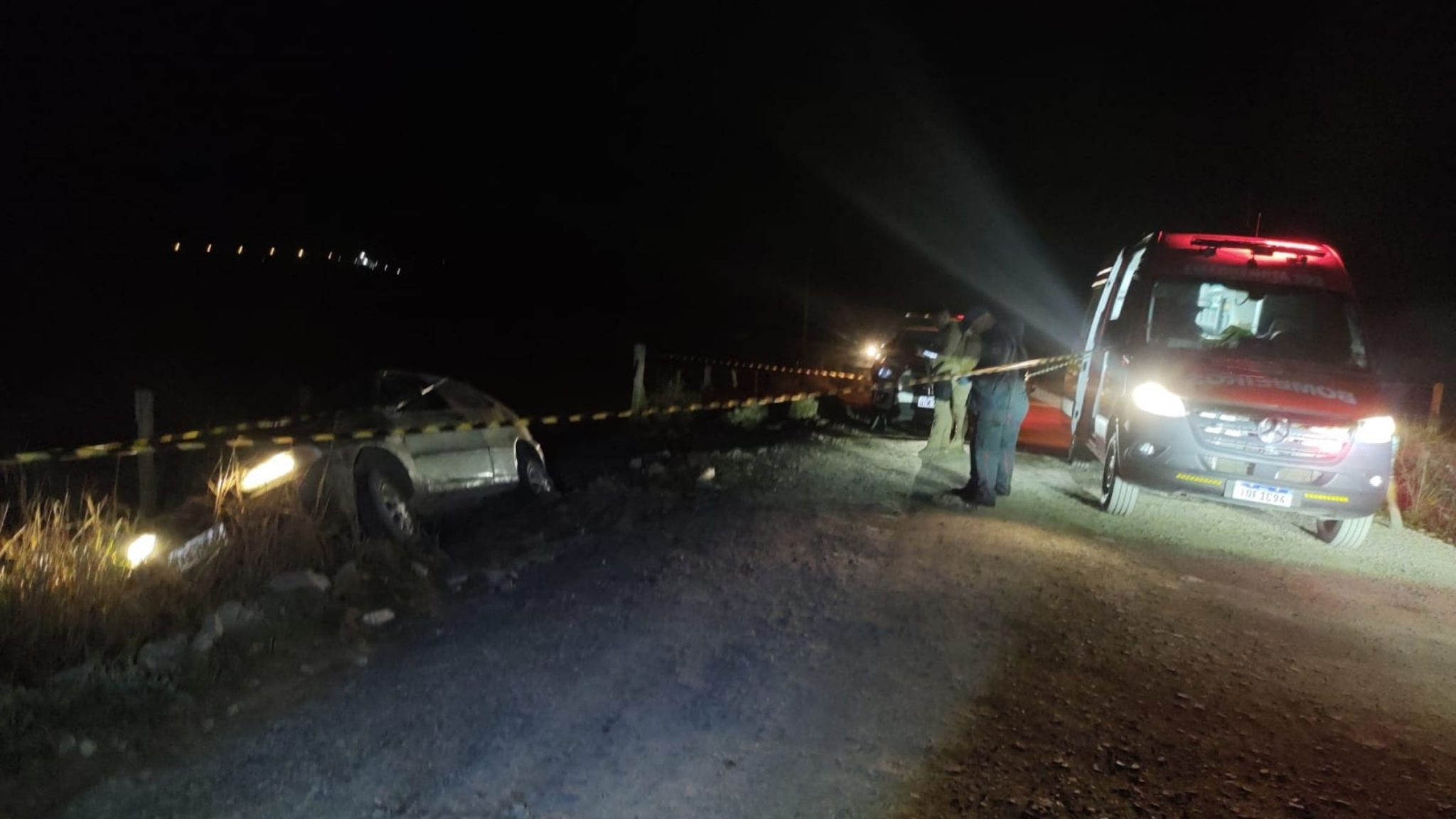 Discussão de trânsito termina com homem morto dentro de carro em SC; vítima foi baleada oito vezes