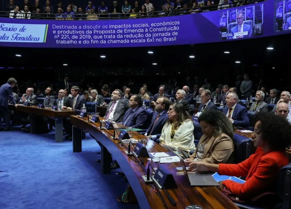 Empresários atacam PEC 6x1 no Senado; sindicatos e governo defendem