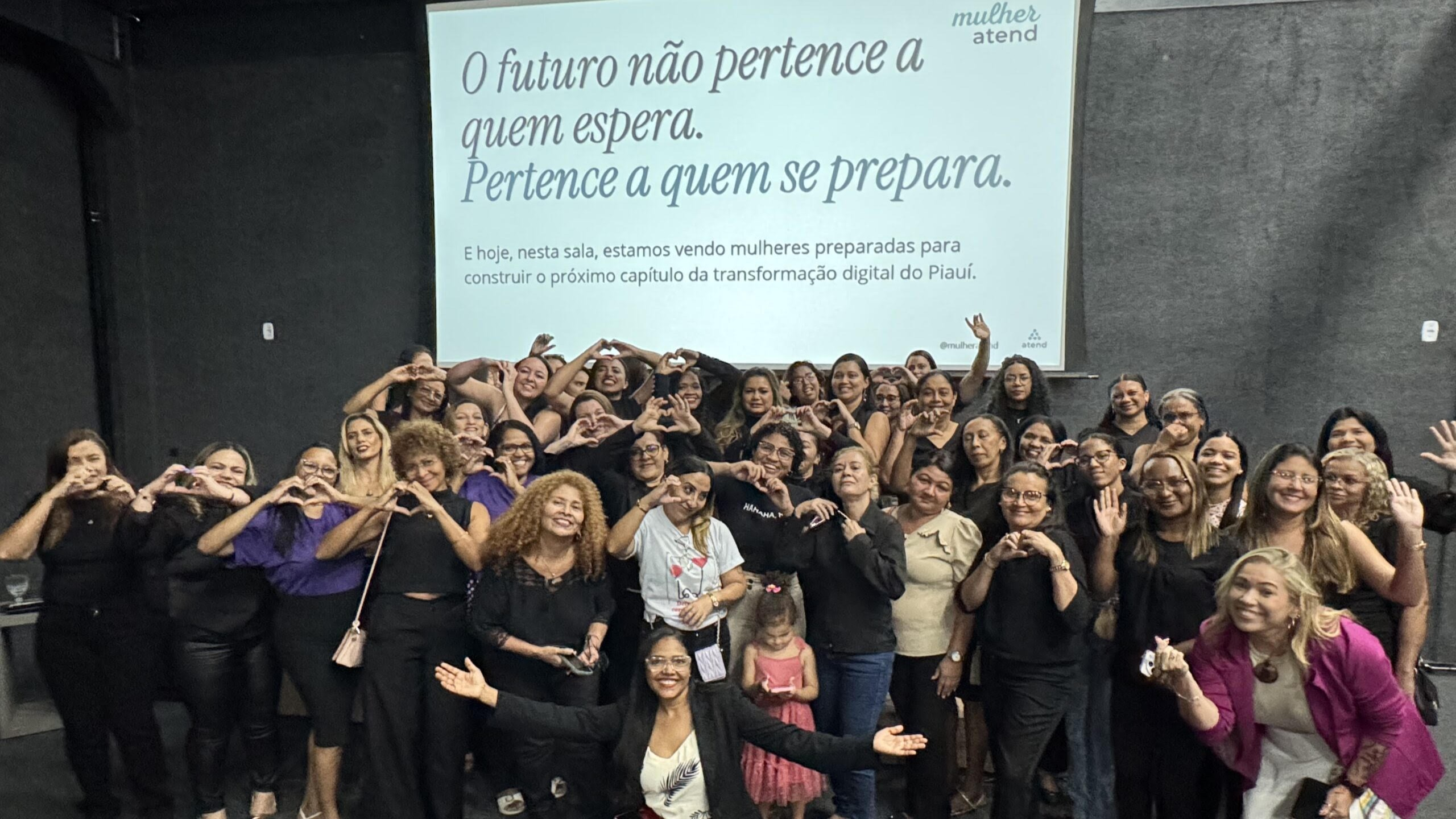 Fundação Wall Ferraz e Secti realizam encerramento da primeira turma do programa Mulher Atend