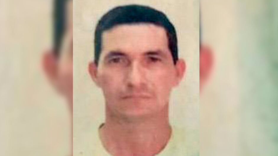 Homem é morto com tiro na cabeça dentro de casa