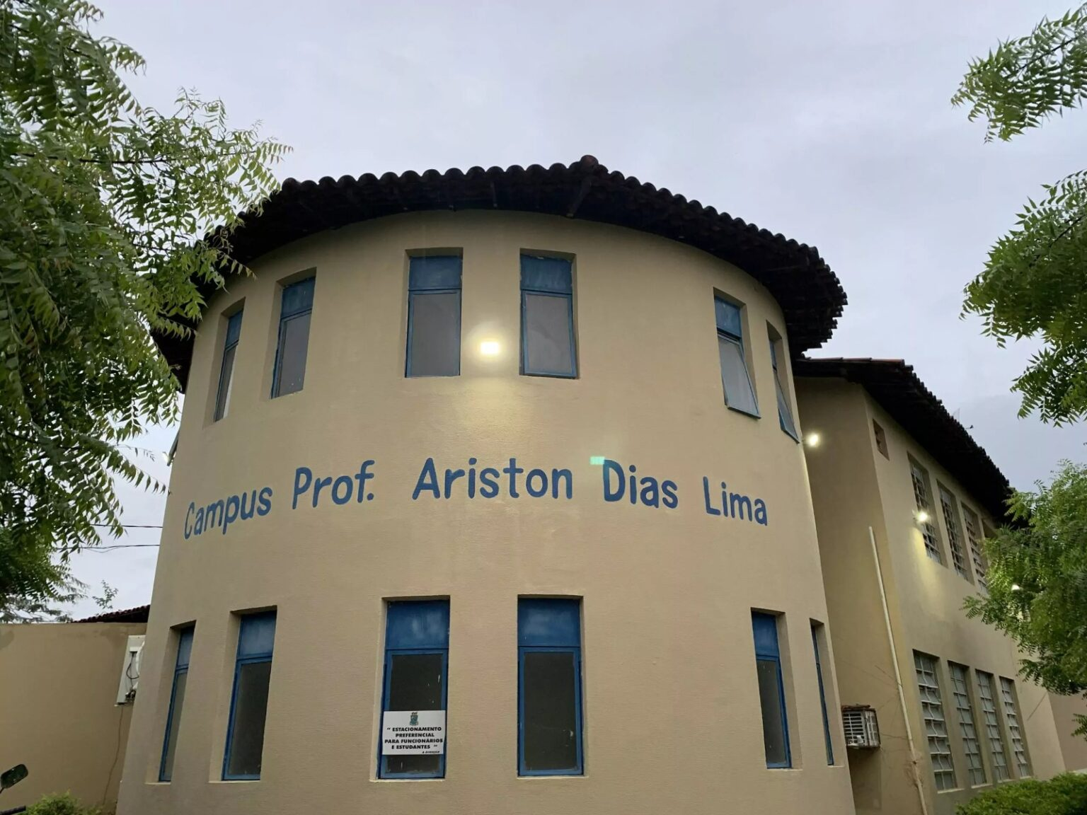 Hospital Regional, UPA e escolas de tempo integral recebem melhorias do Governo do Estado em São Raimundo Nonato