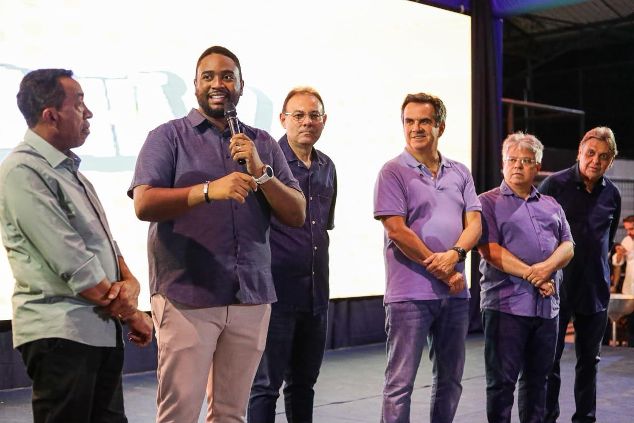 Joel, Jeová e Ciro participam de encontro político com apoiadores em Teresina
