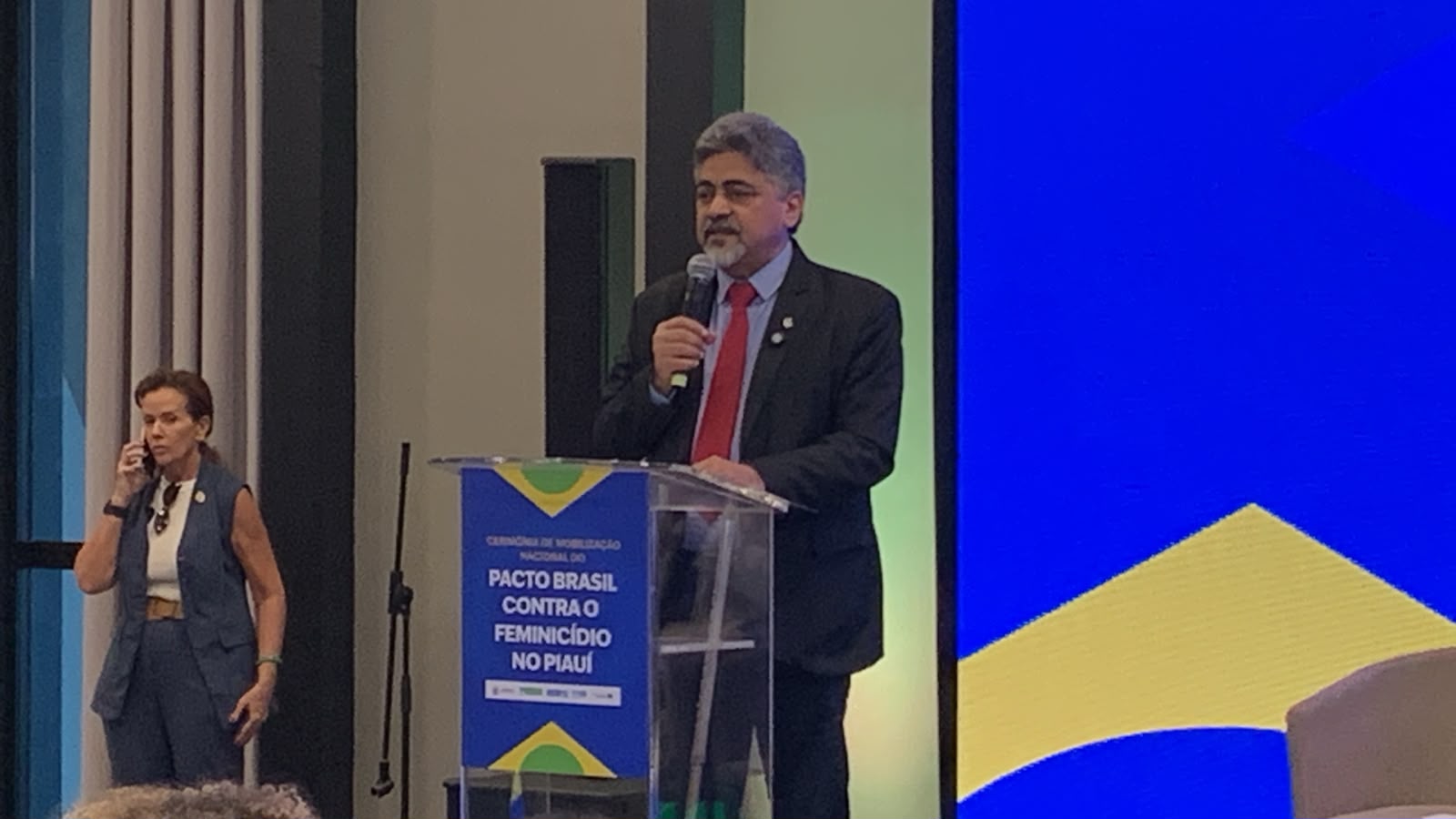 José Hilário reforça união entre governos no combate ao feminicídio
