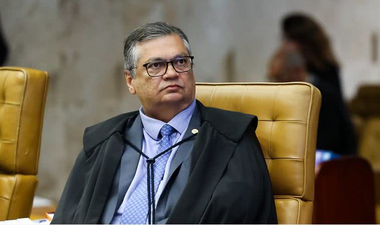 Lideranças do Congresso acionam ministros do STF para contestar decisão de Dino sobre emendas
