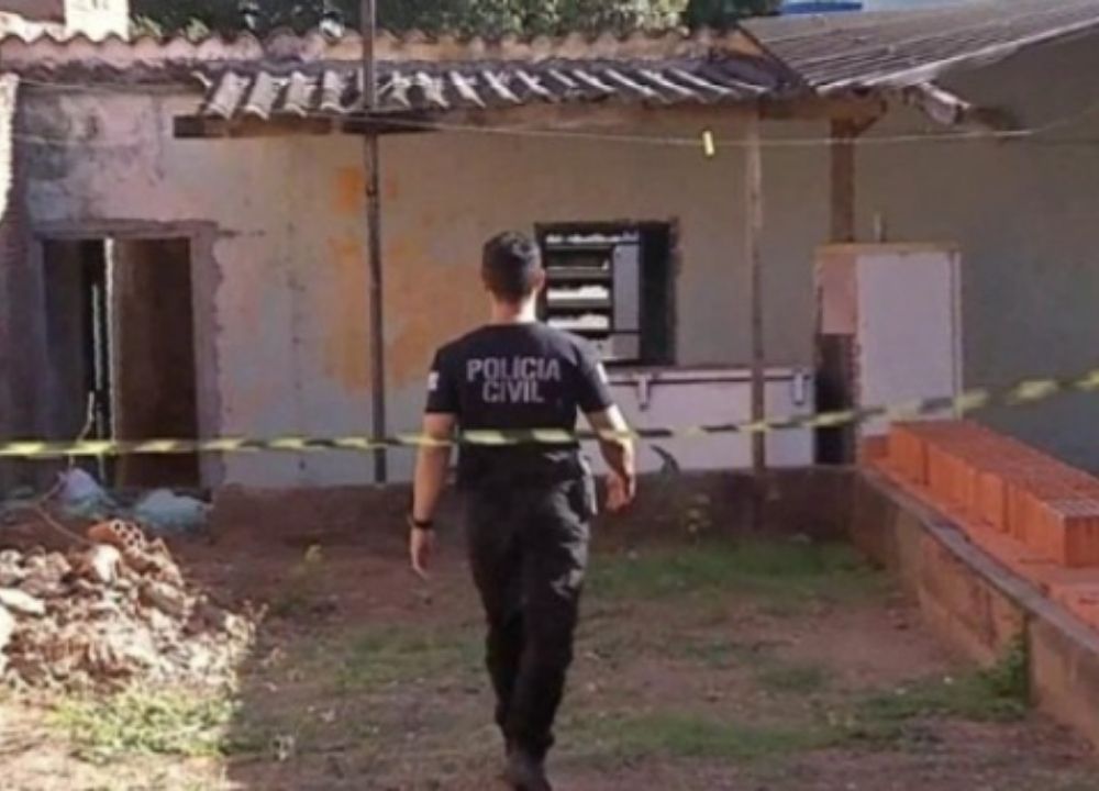 Mulher de 26 anos é morta a facadas pelo namorado em Corumbá