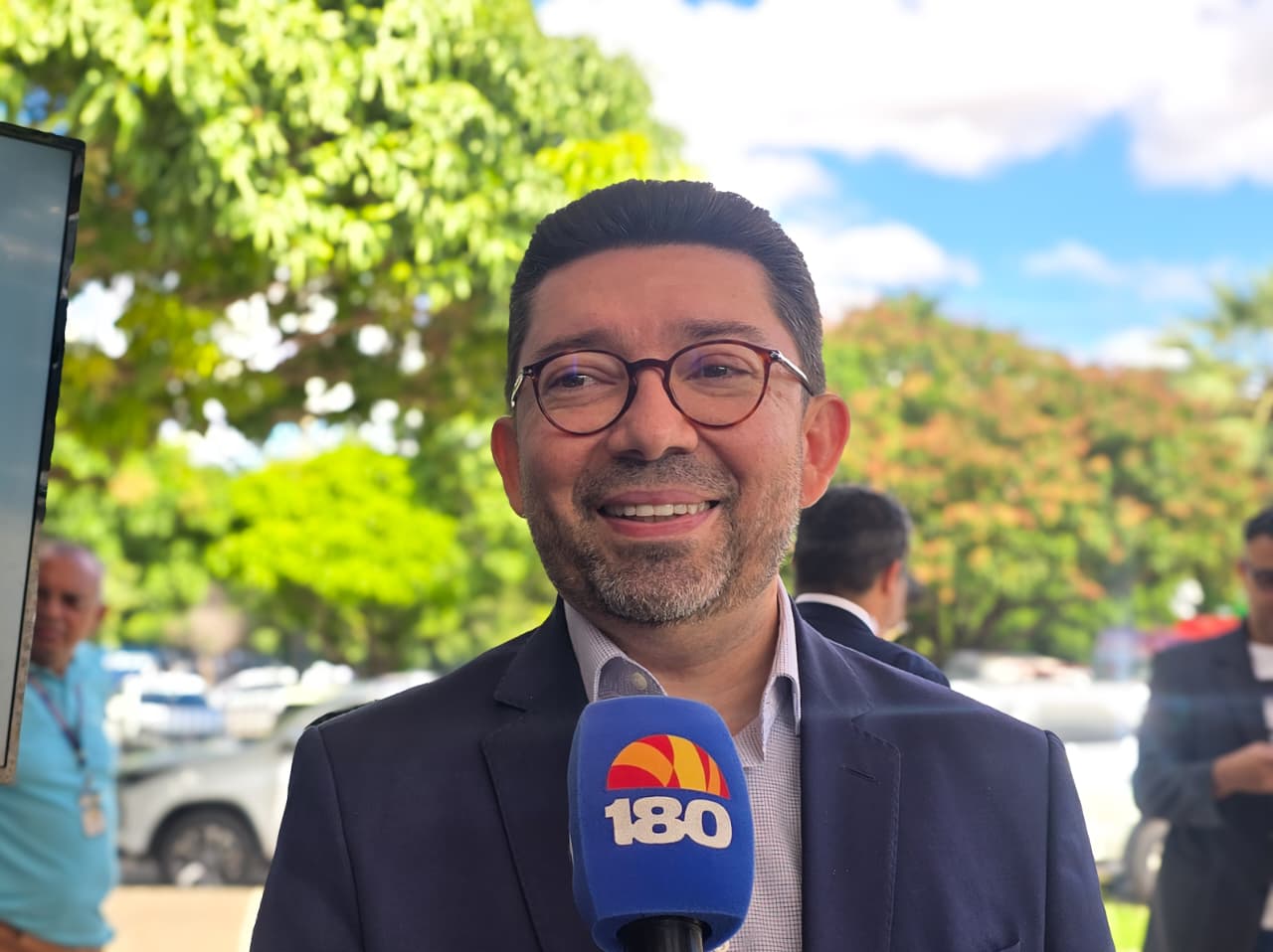 “O governo não pode ficar fora do mundo digital”, afirma Ellen Gera