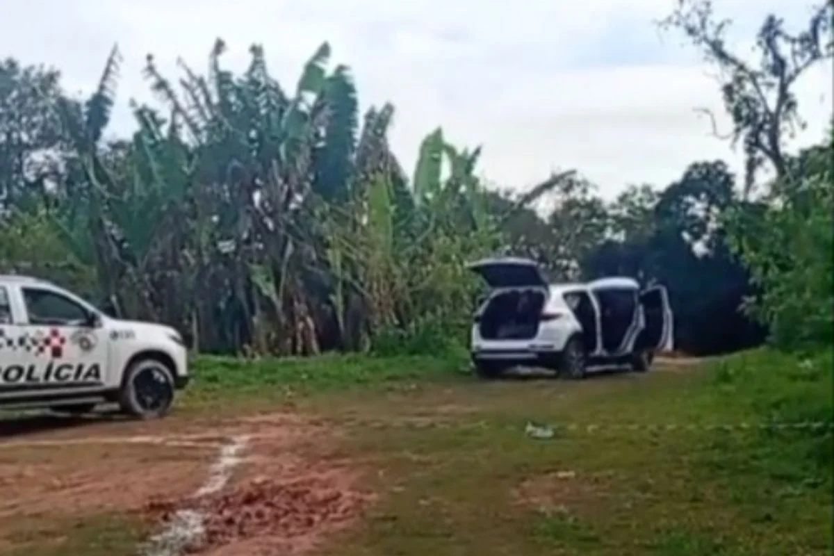 PM encontra corpo em porta-malas após perseguição e troca de tiros em SP