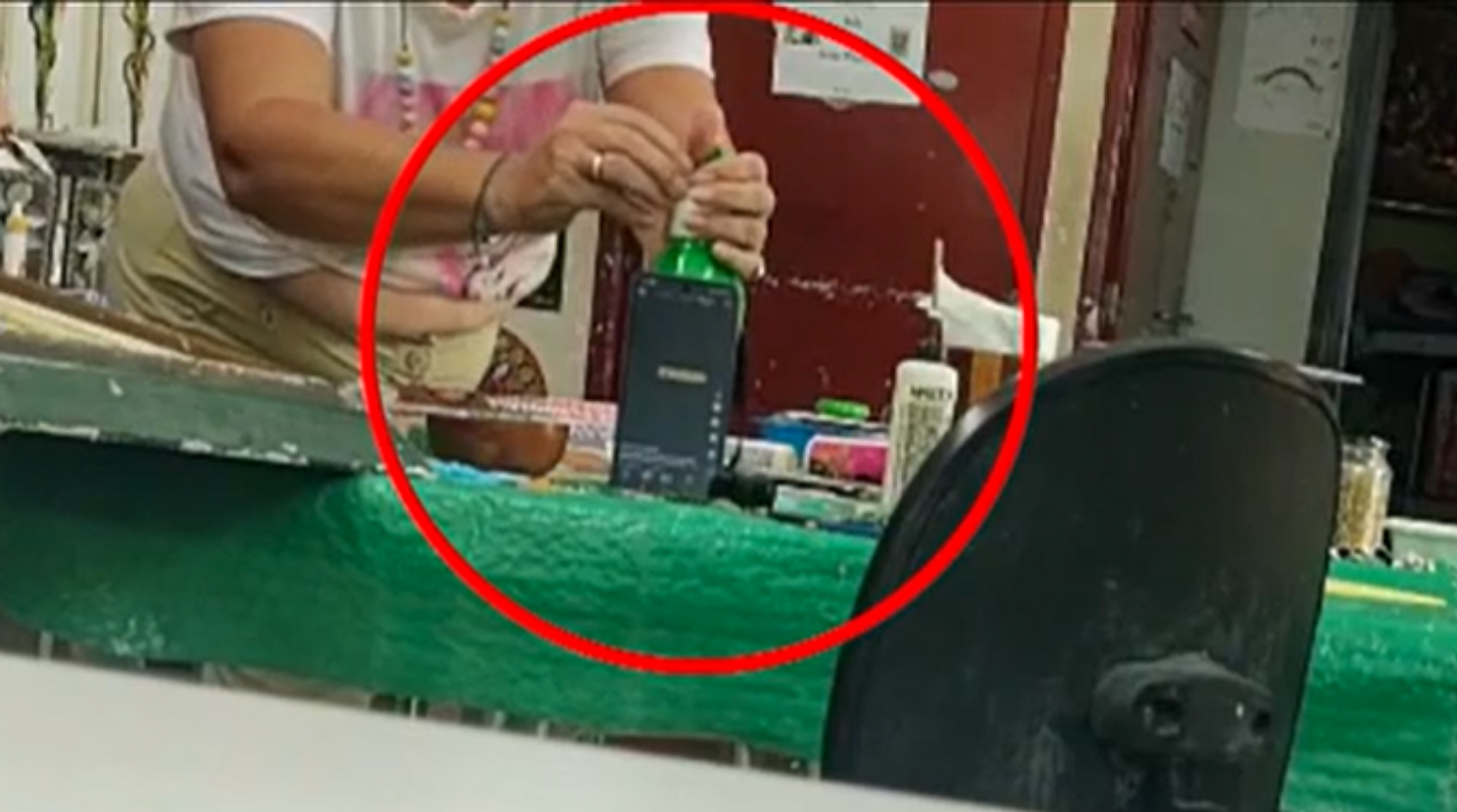 Professora flagra aluna envenenando sua água no Recife