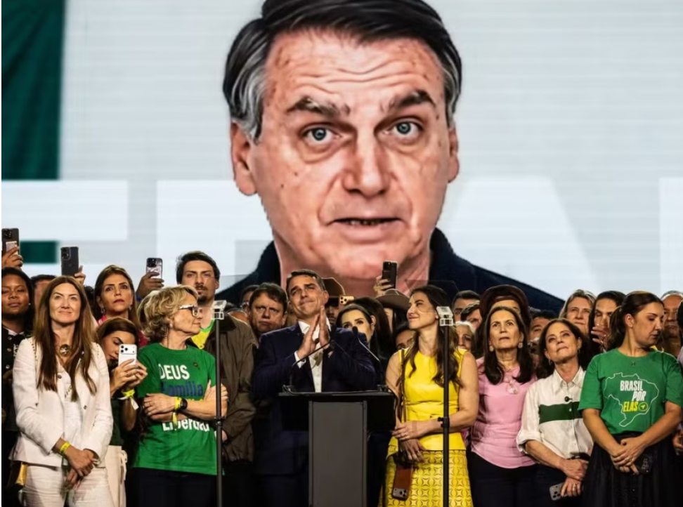 PT questiona STF e TSE sobre uso de IA com imagem de Bolsonaro em convenção do PL