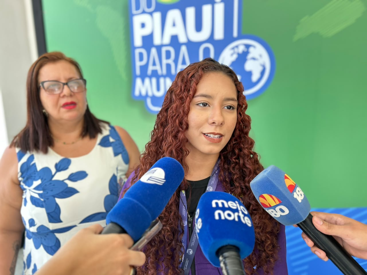 Aluna do Piauí cria lixeira inteligente com gamificação para incentivar descarte correto nas escolas