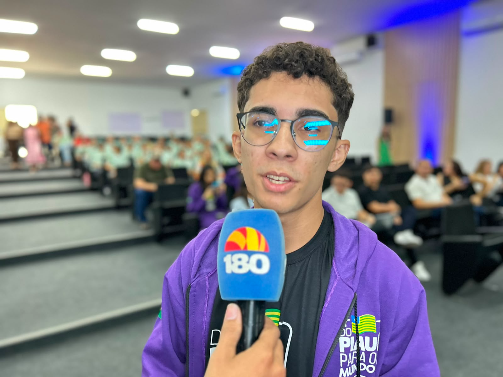 Aluno do CETI que saltou da 18ª para a 3ª posição no Piauí para o Mundo embarca neste domingo para intercâmbio na Alemanha