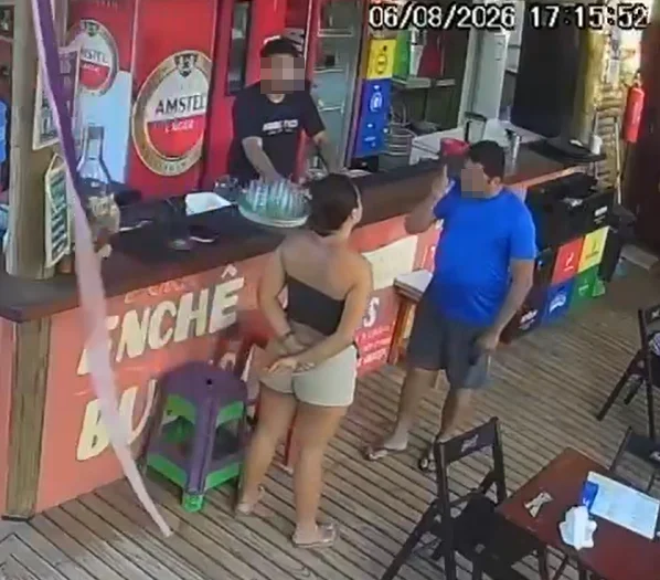 Cliente cospe em rosto de garçonete em estabelecimento de Barra Grande