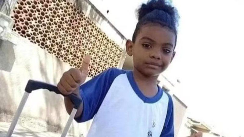 Criança de 5 anos e homem morrem em ataque a tiros