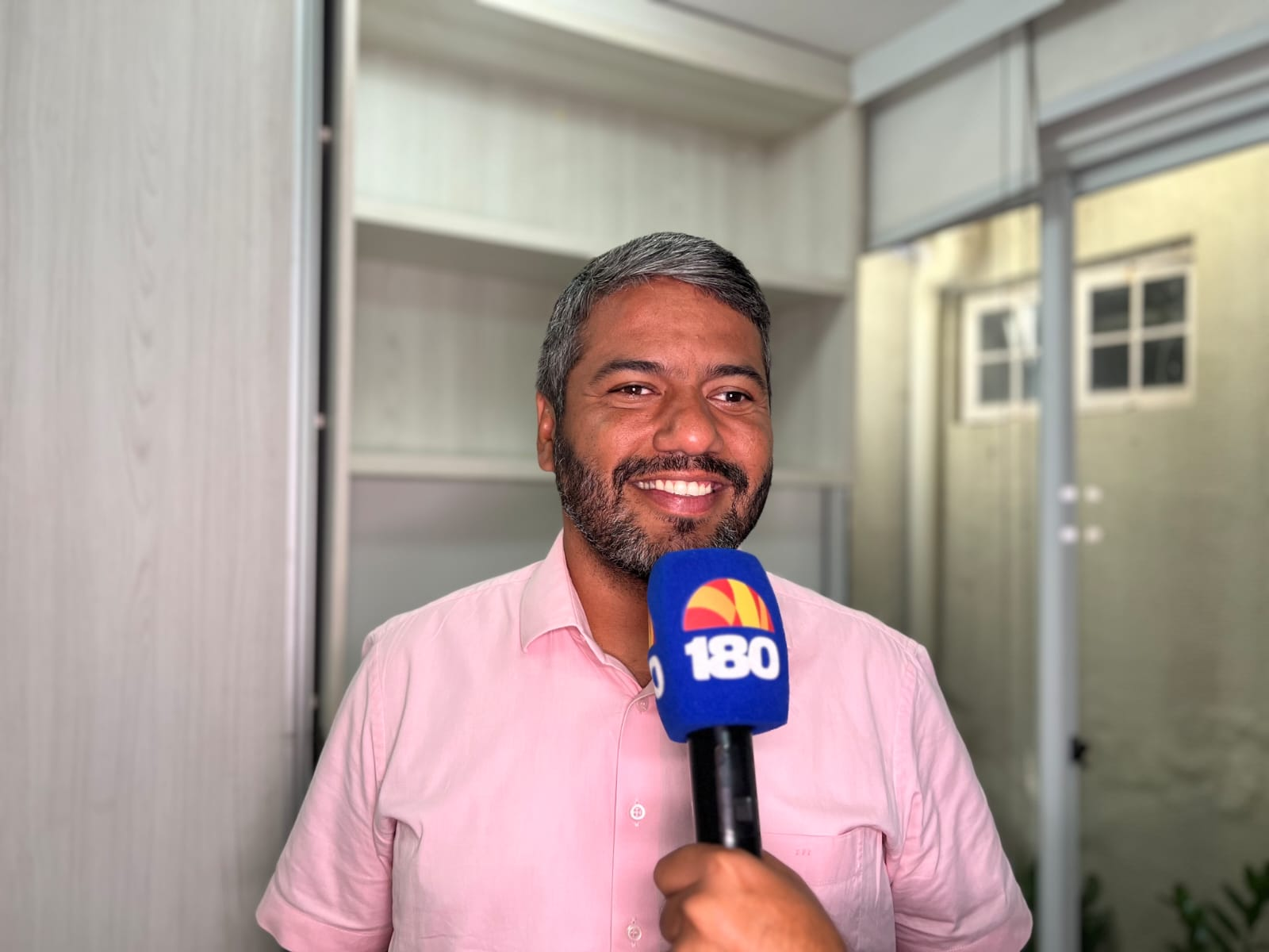 Delegado Daniel defende reforço no combate à violência contra mulheres