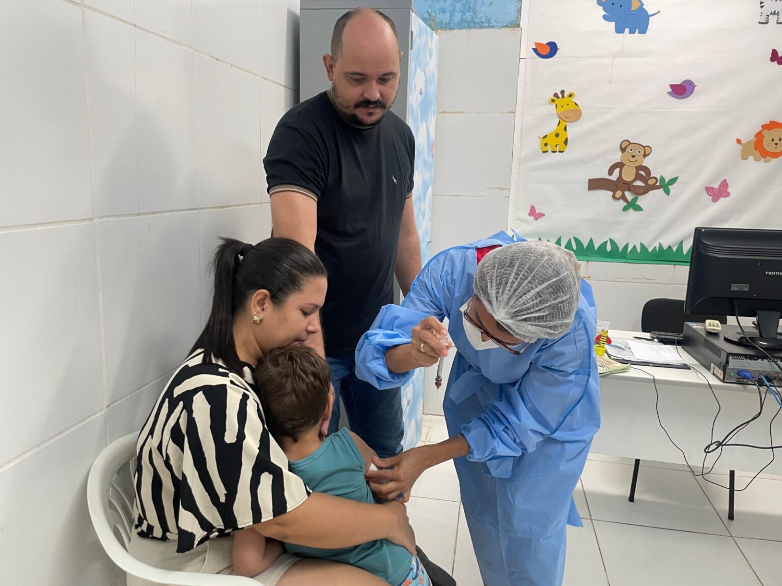 Dia D da multivacinação acontece em 21 postos neste sábado (22)