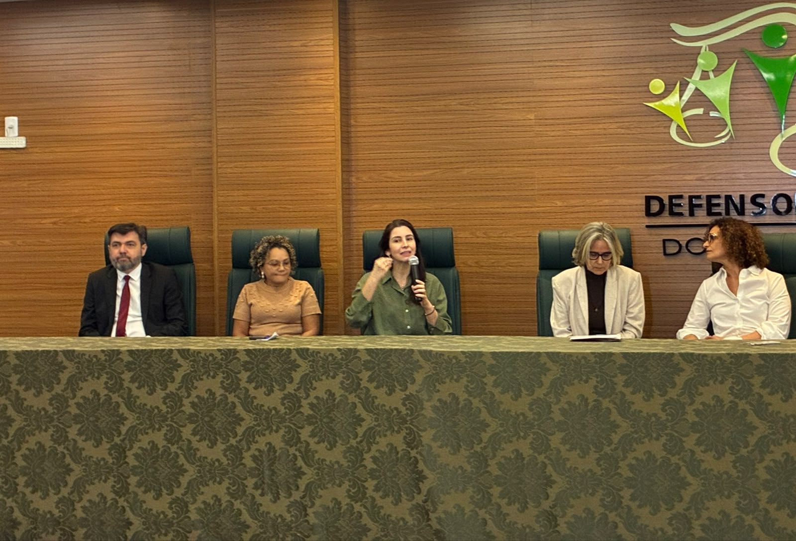 diretora de Proteção à Mulher e aos Grupos Vulneráveis, Bruna Fontenele
