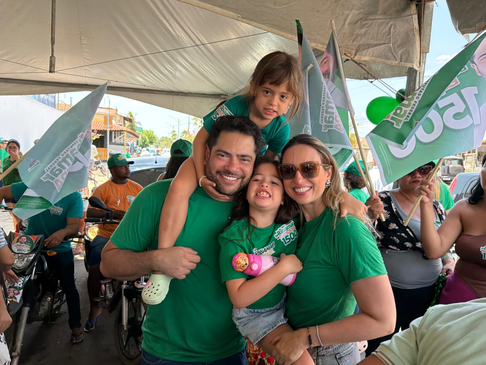 Dr. Ribamar Bandeira reúne apoiadores em grande lançamento de campanha em Campo Maior