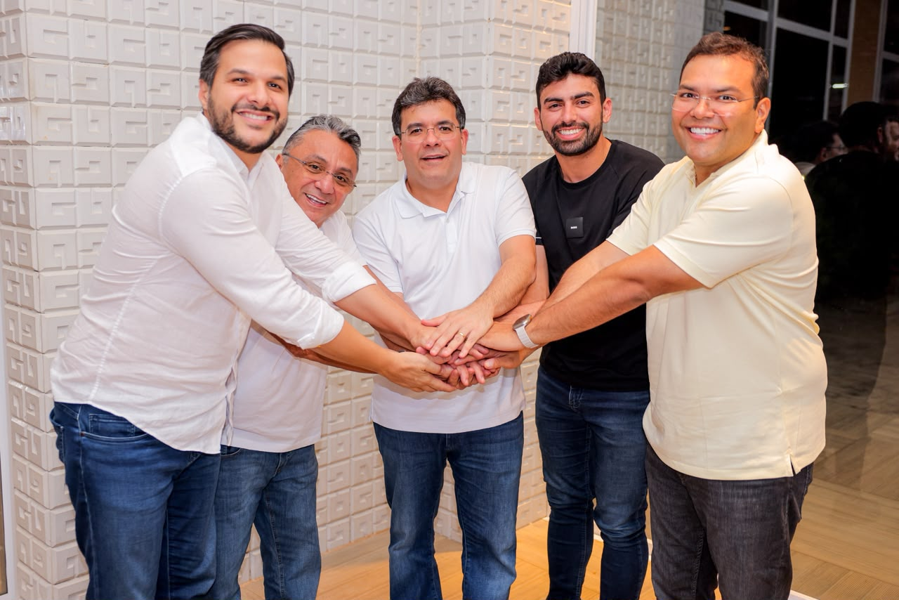 Draga Alana reafirma compromisso com Rafael Fonteles durante reunião com vereadores de Teresina