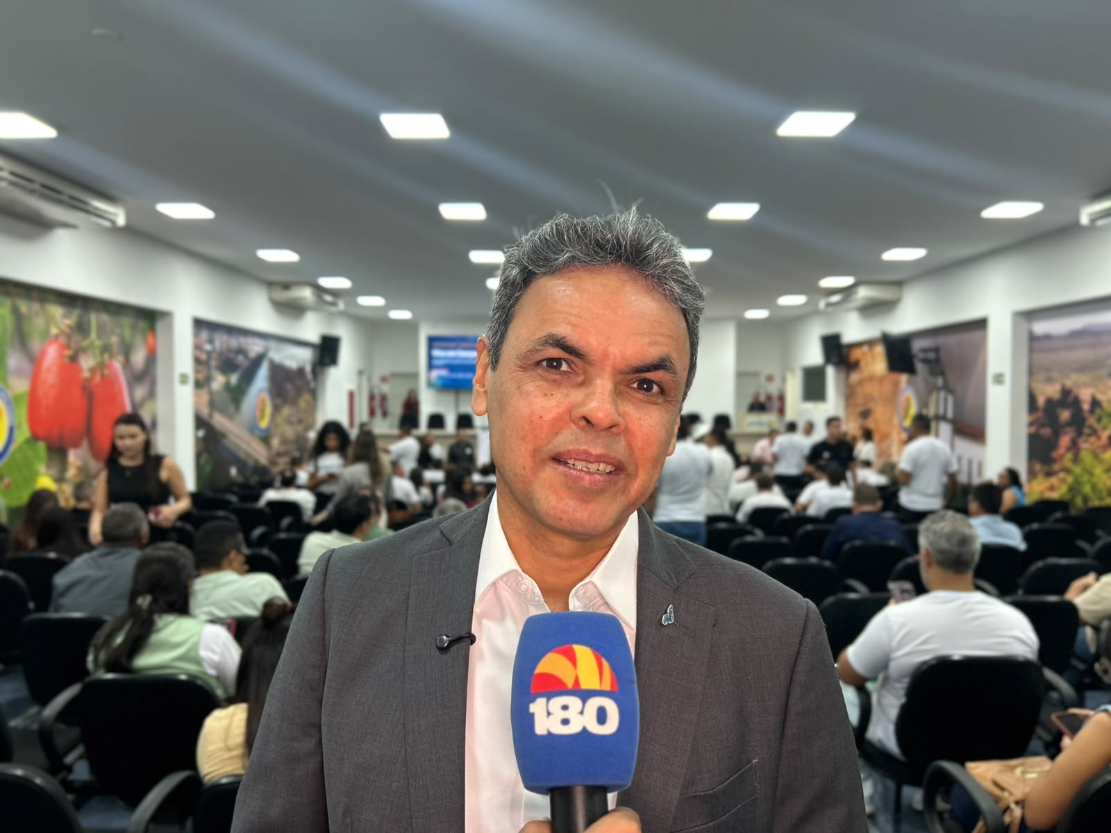 Gil Carlos defende fortalecimento dos vice-prefeitos e do municipalismo no Piauí