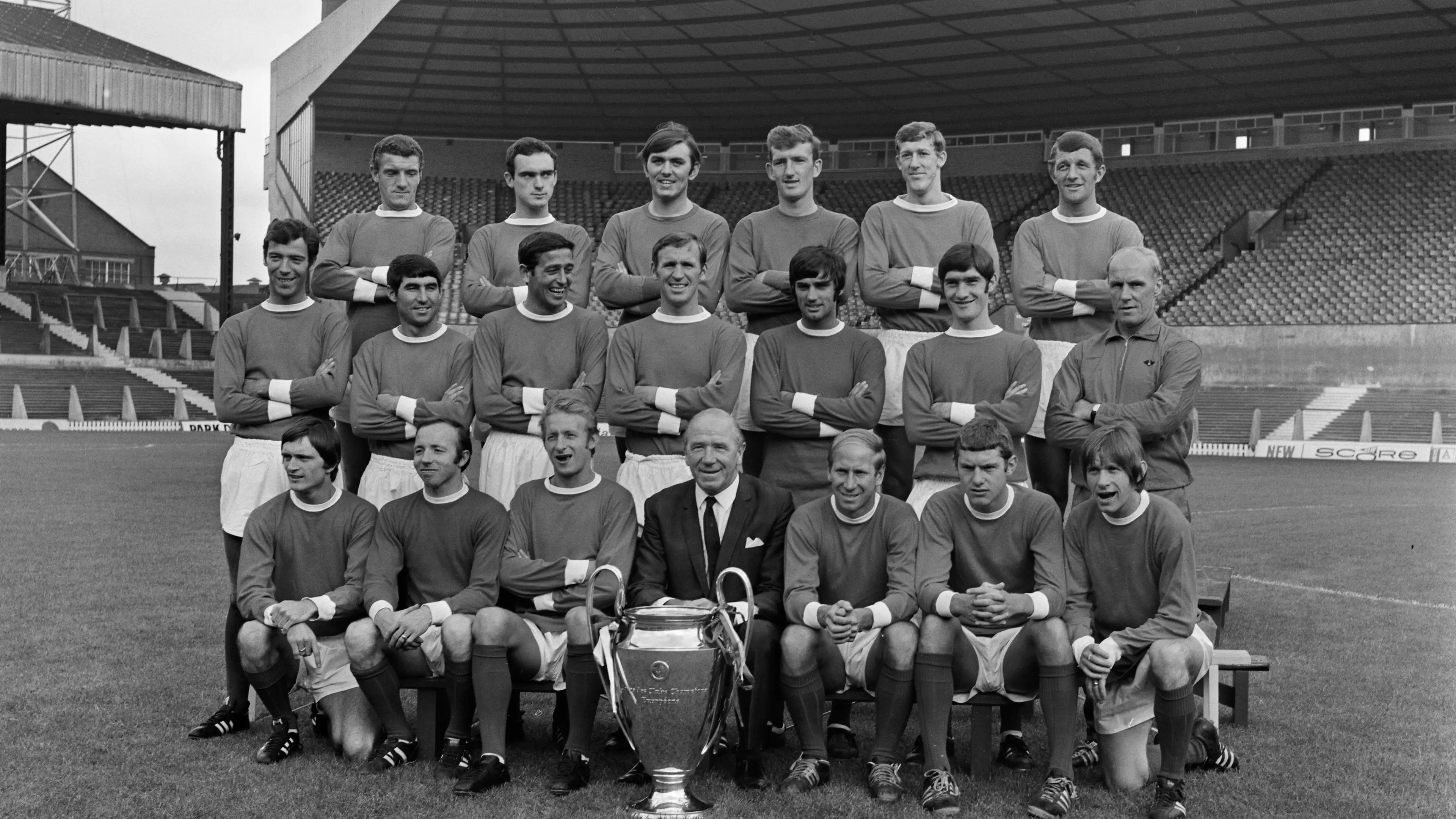 Jimmy Rimmer, ex-goleiro do Manchester United e do Aston Villa, morre